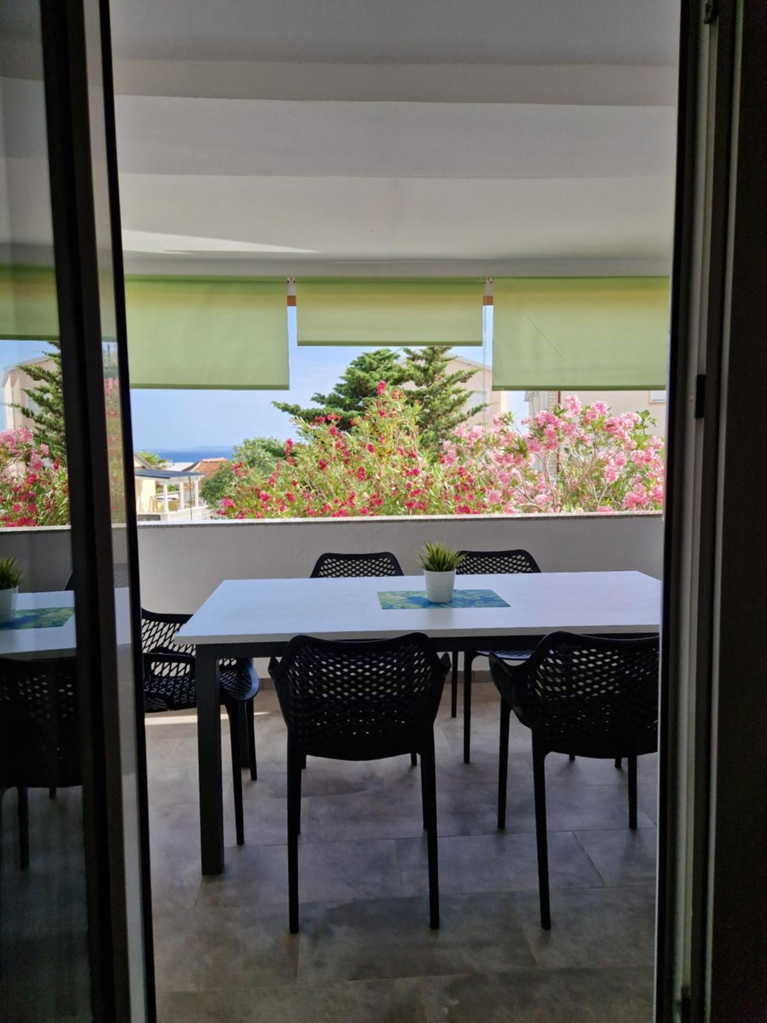 Aurelia Apartments, Vir Buitenkant foto