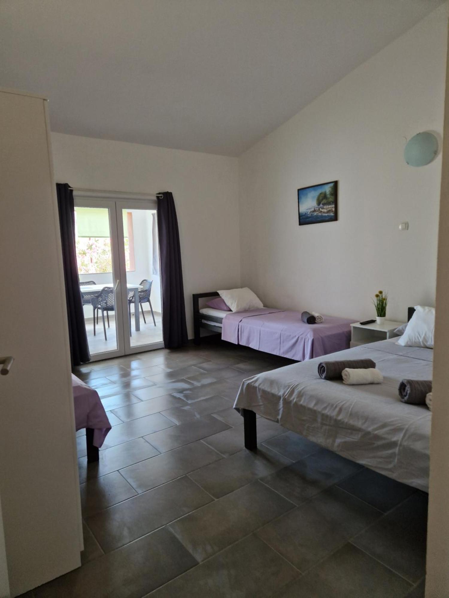 Aurelia Apartments, Vir Buitenkant foto