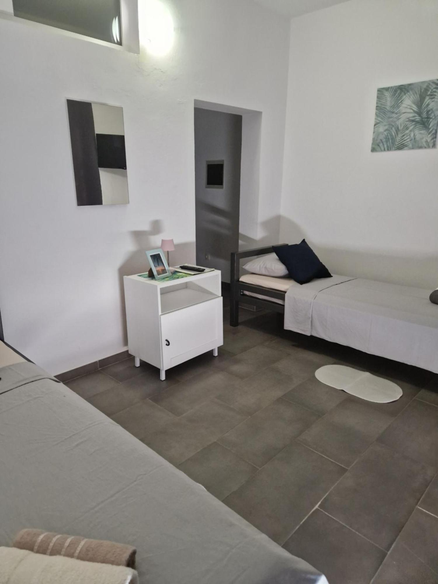Aurelia Apartments, Vir Buitenkant foto